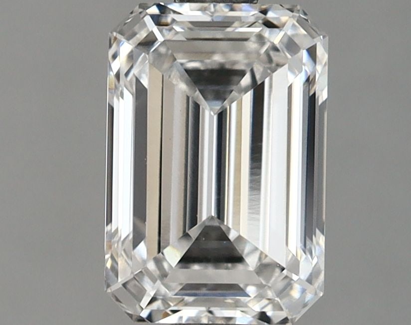 Loose Lab Diamond - GIA Emerald 1.61ct E VVS2: Loose Lab Diamond - GIA Emerald 1.61ct E VVS2 Experience the brilliance of a truly unique gemstone, this 1.61ct GIA Emerald-cut lab diamond boasts an exceptional VVS2 clarity and vibrant E color, maki