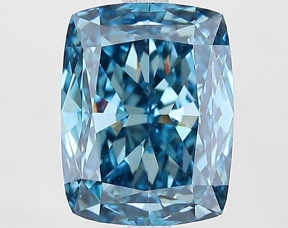 Loose Lab Diamond - IGI Cushion Modified 4.8ct Fancy Vivid Blue VVS2: Loose Lab Diamond - IGI Cushion Modified 4.8ct Fancy Vivid Blue VVS2 Experience the rare beauty of a Fancy Vivid Blue lab diamond, certified by the International Gemological Institute (IGI) as 4.8ct V