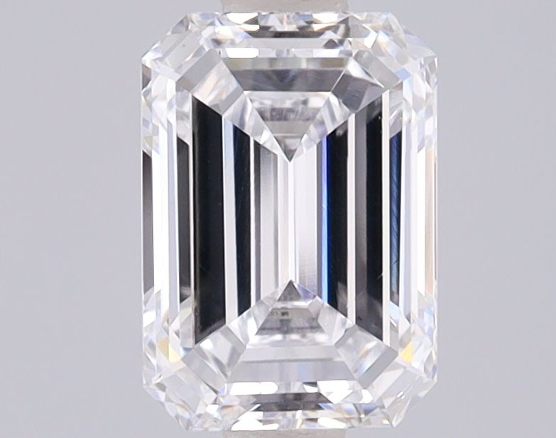 Loose Lab Diamond - IGI Emerald 1.51ct D IF: Loose Lab Diamond - IGI Emerald 1.51ct D IF Experience the brilliance of a lab-grown diamond, certified by IGI as an Emerald cut with exceptional clarity and color. This 1.51ct D IF diamond boasts a v