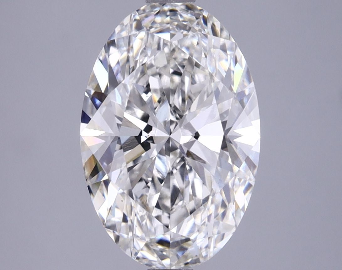 IGI Oval 2.81ct G VVS2 Loose Lab Diamond: IGI Oval 2.81ct G VVS2 Loose Lab Diamond A rare opportunity to own a stunning lab-grown diamond, certified by the International Gemological Institute (IGI) as a G color, VVS2 clarity, and EX polish. T