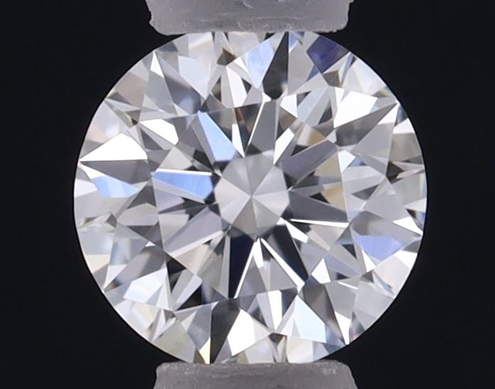 IGI Round 0.27ct D VVS2 Ideal Loose Lab Diamond: IGI Round 0.27ct D VVS2 Ideal Loose Lab Diamond Experience the exceptional quality of this lab-grown diamond, certified by IGI as a VVS2 ideal with a brilliant D color and EX polish. With its precise
