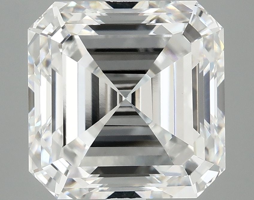 IGI Asscher 5.07ct E VVS2 Loose Lab Diamond: IGI Asscher 5.07ct E VVS2 Loose Lab Diamond Experience the brilliance of nature, without the environmental impact - this stunning IGI Asscher cut lab diamond boasts exceptional clarity (VVS2) and colo