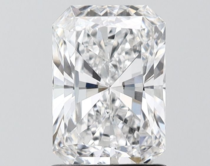 IGI Radiant 1.41ct D VVS2 Diamond: IGI Radiant 1.41ct D VVS2 Diamond Experience the brilliance of nature's own masterpiece, a lab-grown diamond that rivals its mined counterparts in every way. This stunning 1.41ct D VVS2 diamond boasts