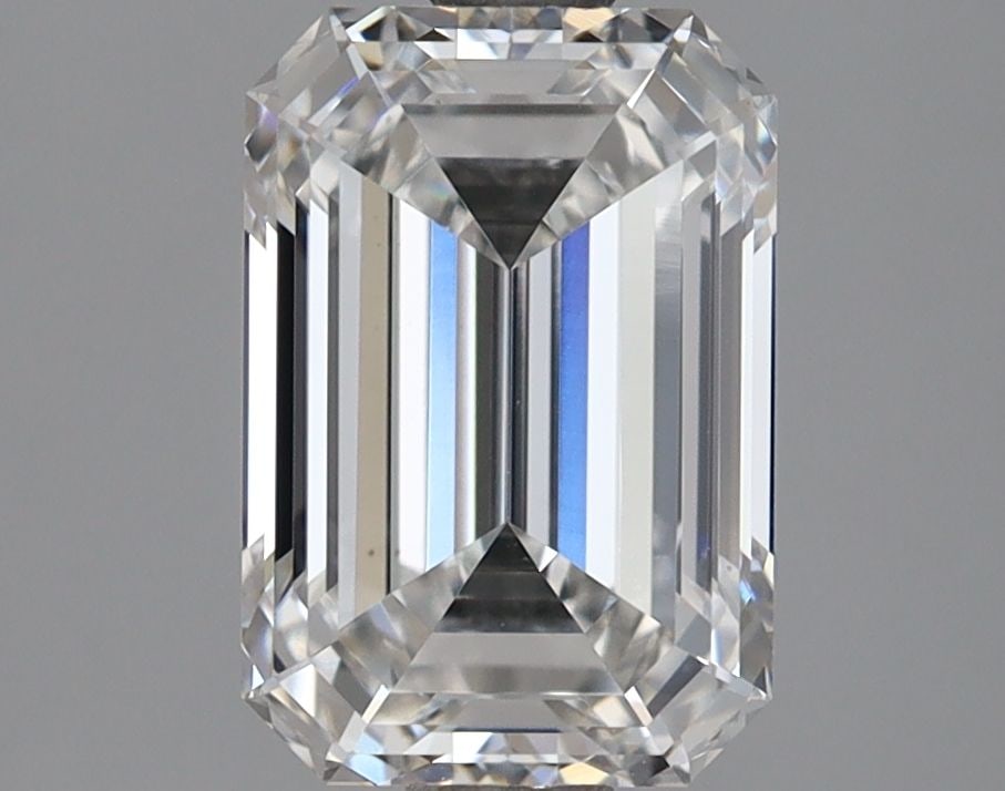 Loose Lab Diamond - IGI Emerald 2.13ct E VVS2: Loose Lab Diamond - IGI Emerald 2.13ct E VVS2 Experience the unparalleled brilliance of a lab-grown diamond, certified by the International Gemological Institute (IGI) as an E color, VVS2 clarity gems