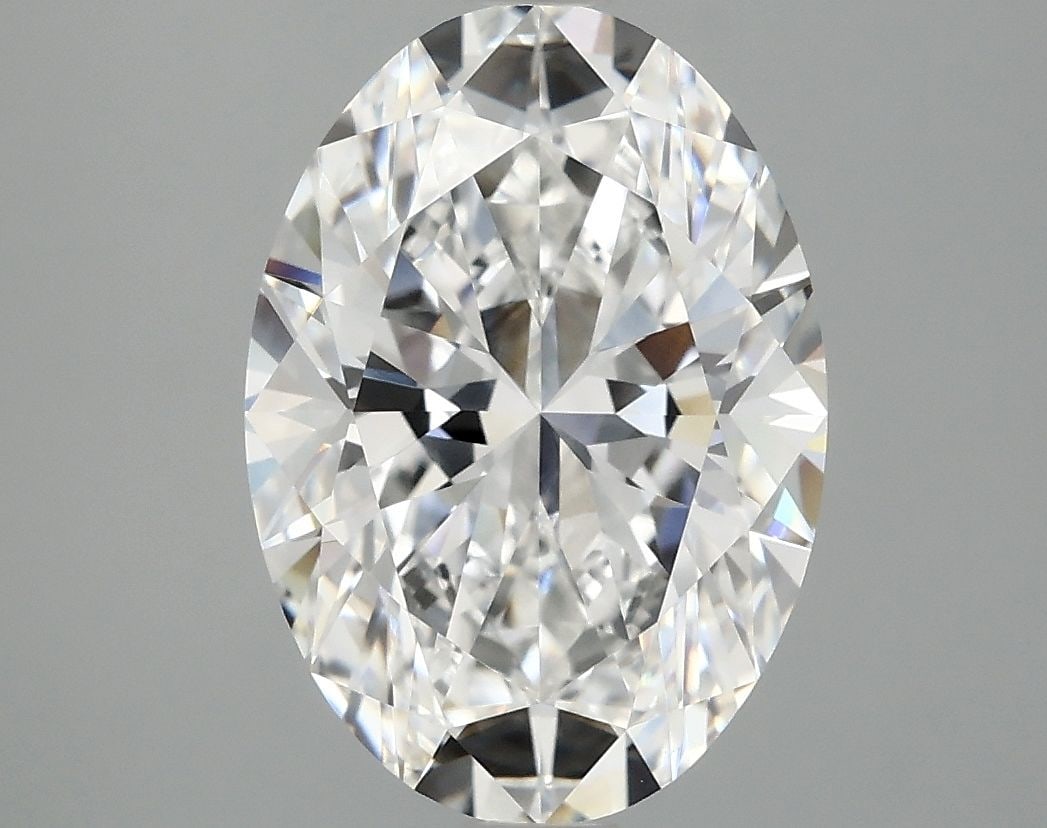 IGI Oval 3.59ct E VVS2 Loose Lab Diamond: IGI Oval 3.59ct E VVS2 Loose Lab Diamond A stunning lab-grown diamond, certified by the International Gemological Institute (IGI), boasts exceptional clarity and color. With its impressive 3.59 carat