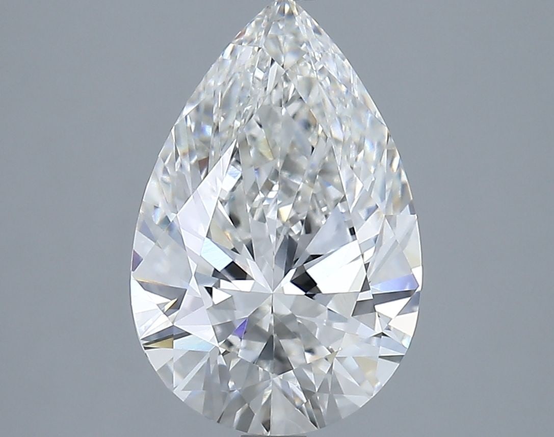 Loose Lab Diamond - IGI Pear 3.0ct E VVS2: Loose Lab Diamond - IGI Pear 3.0ct E VVS2 A stunning lab-grown diamond, certified by the International Gemological Institute (IGI), boasts exceptional clarity and color. This 3.0ct pear-shaped gemston