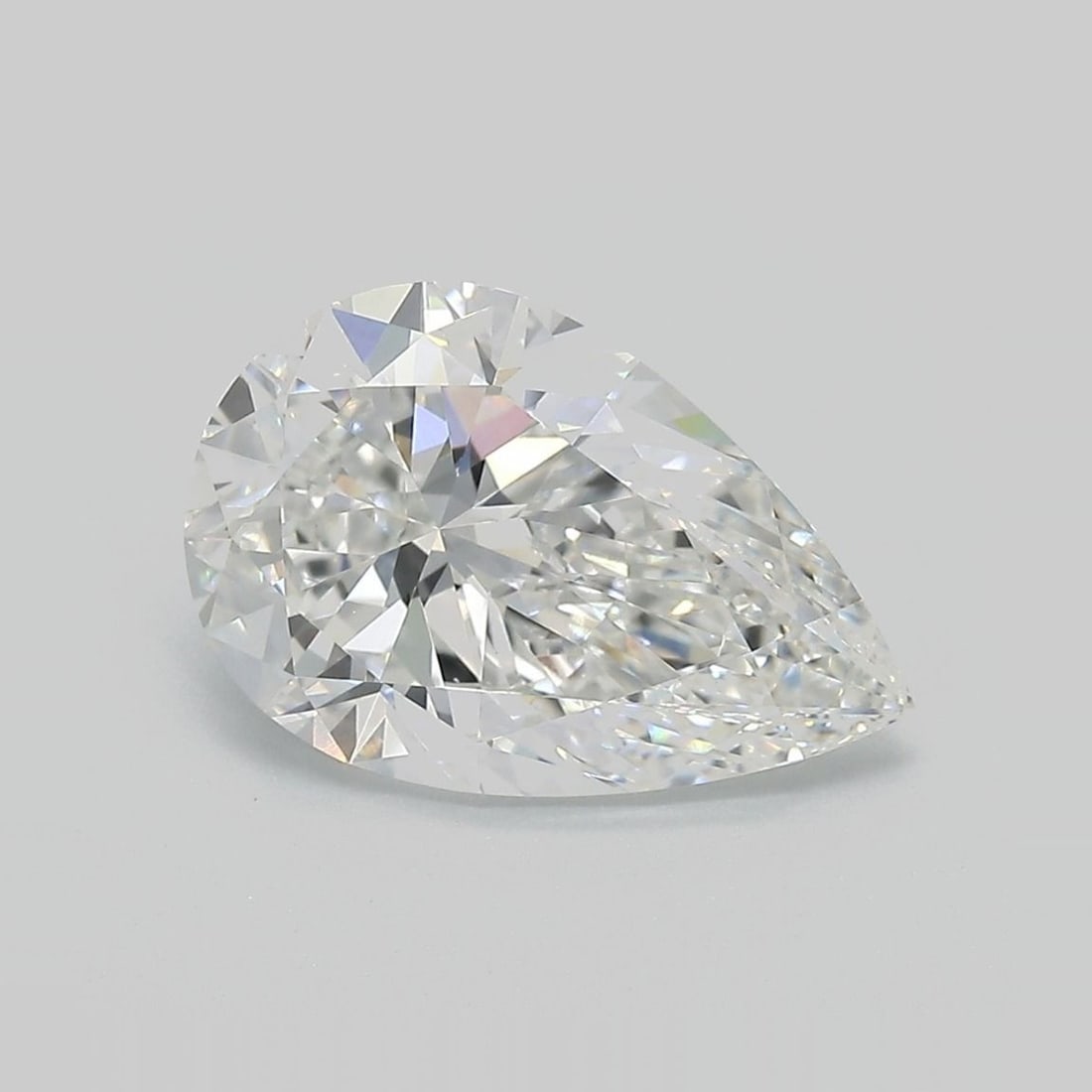 Loose Lab Diamond - IGI Pear 3.66ct E VVS2: Loose Lab Diamond - IGI Pear 3.66ct E VVS2 Experience the exceptional beauty of a lab-grown diamond, certified by IGI as a genuine 3.66ct pear-cut stone with an impressive E color and VVS2 clarity. It