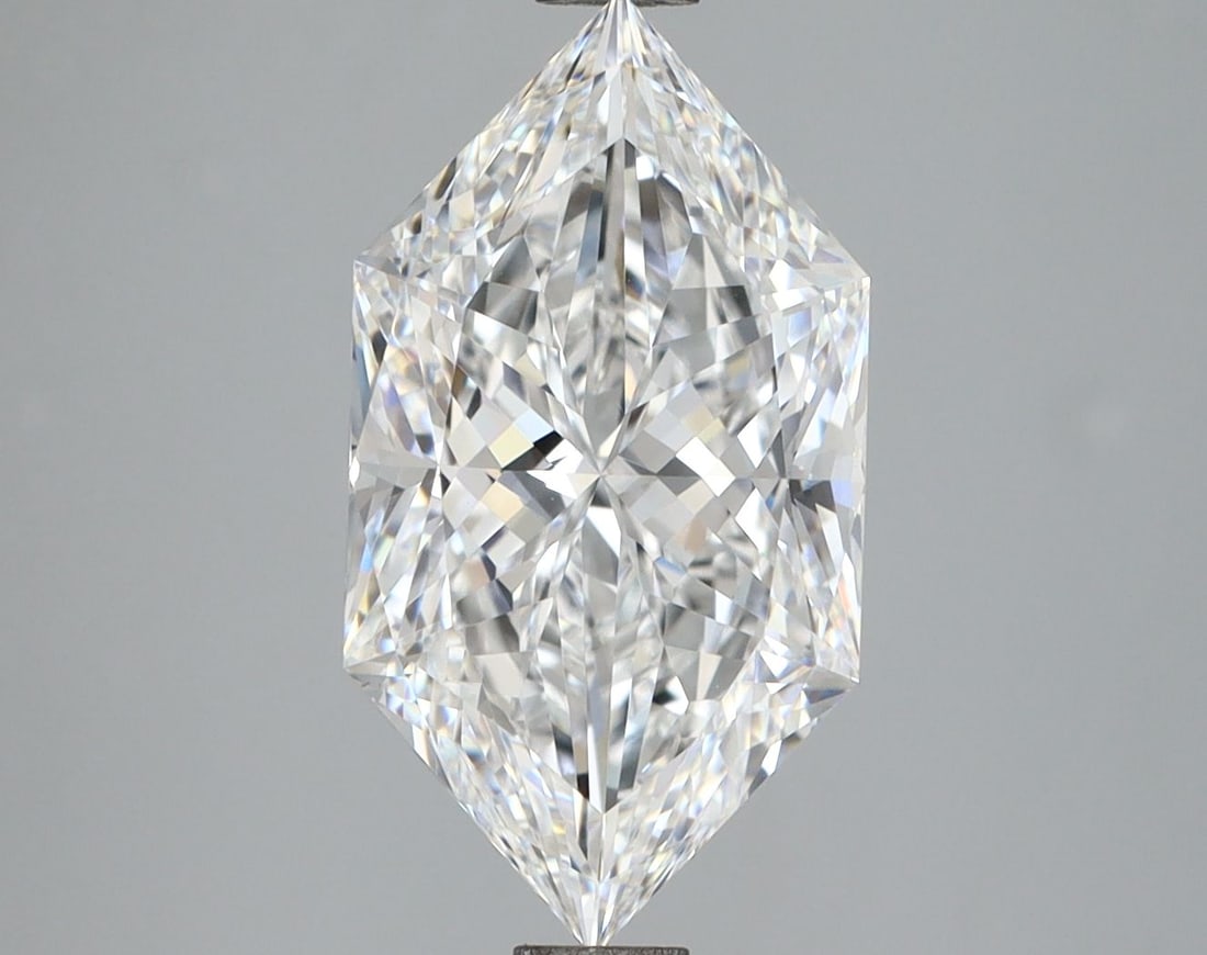 IGI Hexagonal 3.6ct D VVS2 Loose Lab Diamond: IGI Hexagonal 3.6ct D VVS2 Loose Lab Diamond Experience the exceptional quality of this 3.6ct IGI-certified lab-grown diamond, boasting a brilliant D color and flawless VVS2 clarity. Its exceptional c