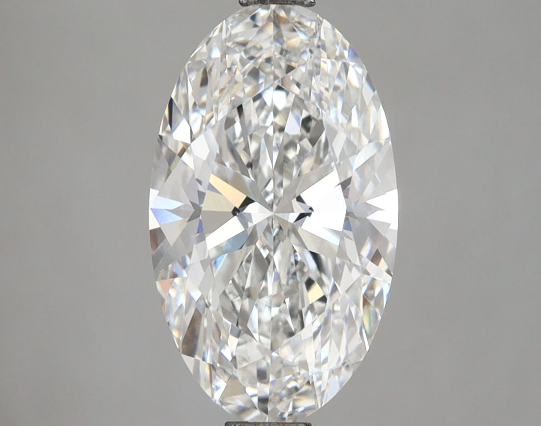 IGI Oval 2.86ct E VVS2 Loose Lab Diamond: IGI Oval 2.86ct E VVS2 Loose Lab Diamond Experience the exceptional quality of this IGI Oval lab-grown diamond, boasting an impressive 2.86 carats and a stunning E color grade. Its VVS2 clarity and EX
