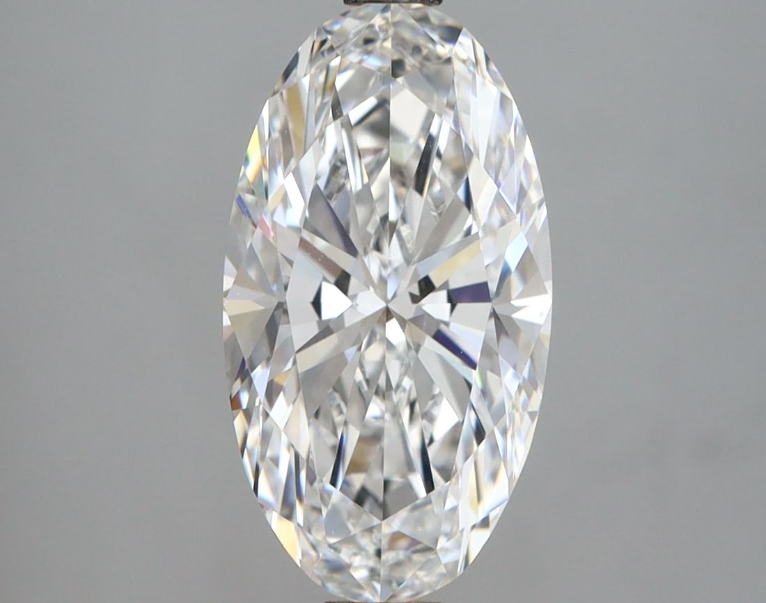 IGI Oval 3.07ct E VVS2 Loose Lab Diamond: IGI Oval 3.07ct E VVS2 Loose Lab Diamond Experience the beauty of a lab-grown diamond, certified by IGI as an exceptional 3.07ct E VVS2 Oval cut gemstone. With its EX polish and symmetry, this stone s