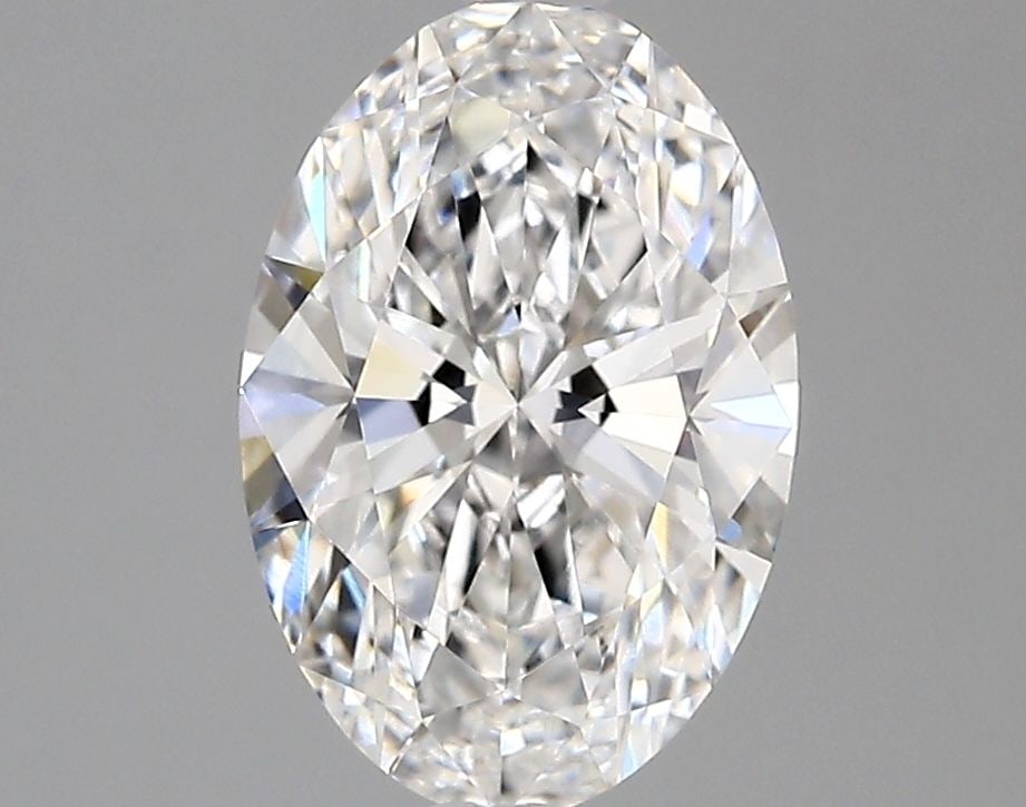 IGI Oval 2.01ct D VVS2 Loose Lab Diamond: IGI Oval 2.01ct D VVS2 Loose Lab Diamond A rare and exceptional oval-cut lab diamond, certified by the International Gemological Institute (IGI), boasts an impressive 2.01 carats of unparalleled brill