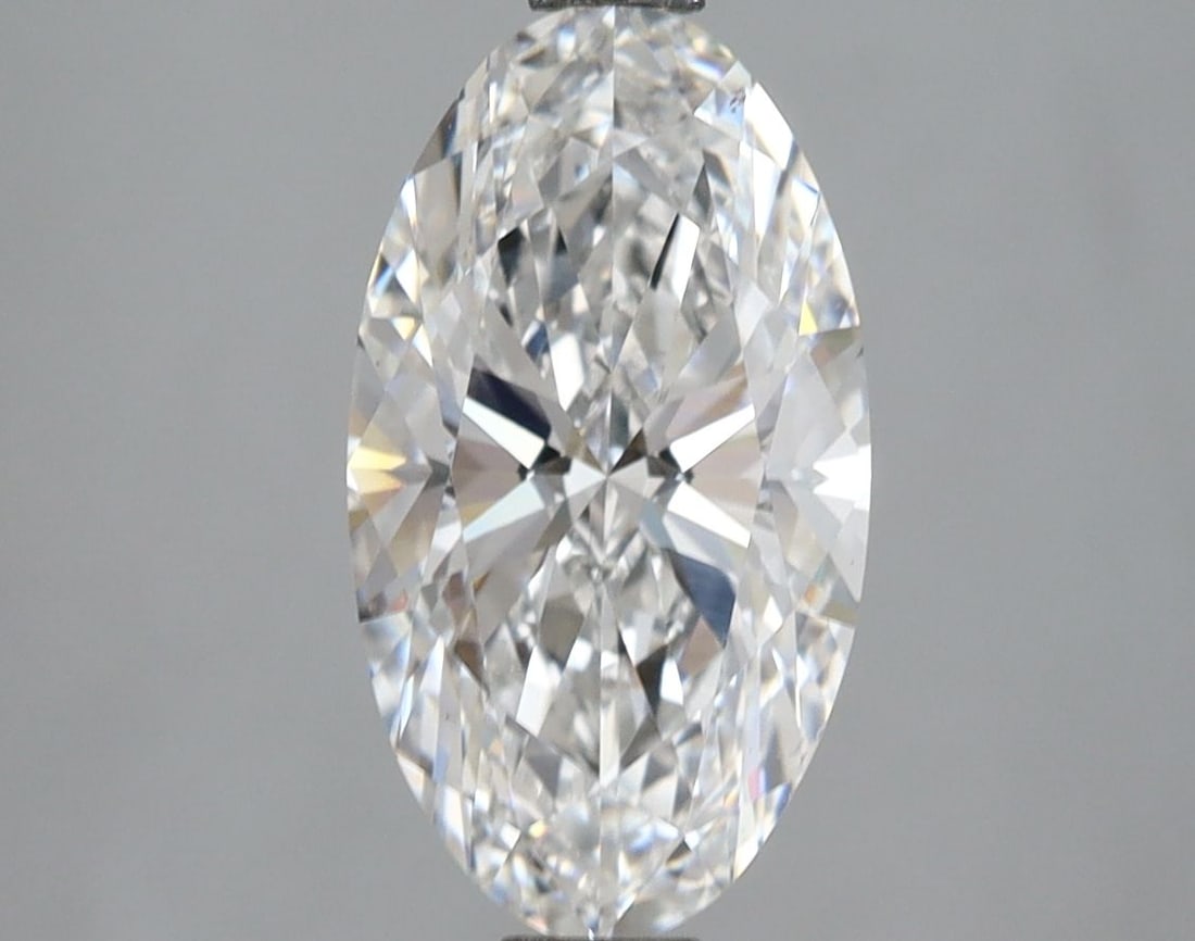 IGI Oval 2.26ct D VVS2 Loose Lab Diamond: IGI Oval 2.26ct D VVS2 Loose Lab Diamond A rare and exceptional oval-cut lab diamond, certified by the International Gemological Institute (IGI), boasts a brilliant D color and flawless VVS2 clarity,