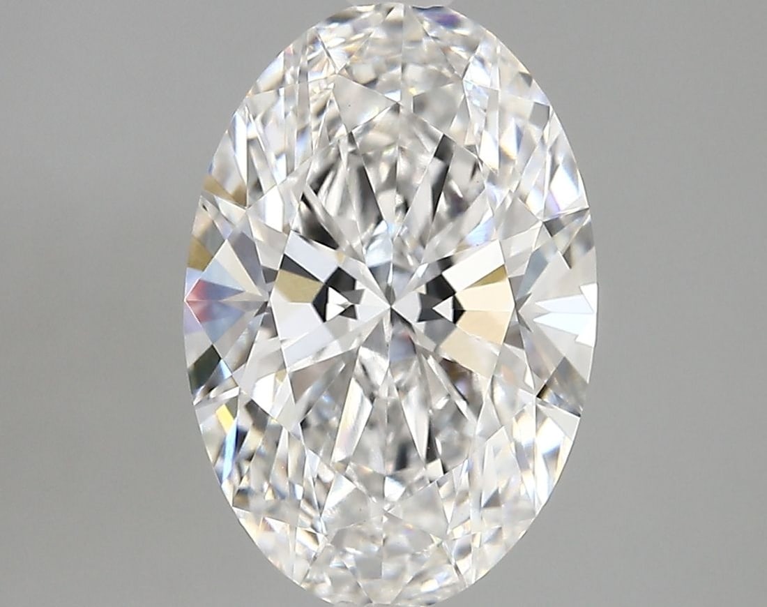 IGI Oval Diamond, 3.52ct, E VVS2, Loose: IGI Oval Diamond, 3.52ct, E VVS2, Loose Experience the exceptional beauty of this 3.52ct IGI Oval Diamond, certified VVS2 for its exceptional clarity and cut to perfection with EX polish and symmetry.