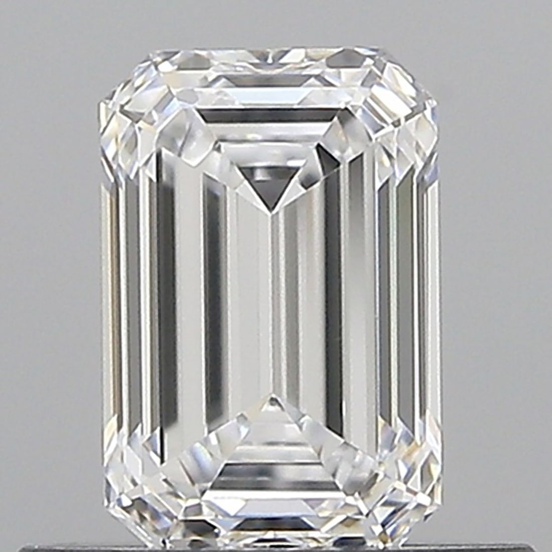 Loose Lab Diamond - IGI Emerald 0.56ct D IF: Loose Lab Diamond - IGI Emerald 0.56ct D IF Experience the brilliance of a lab-grown diamond, certified by IGI as an Emerald 0.56ct D IF. This exceptional stone boasts a flawless clarity, vibrant