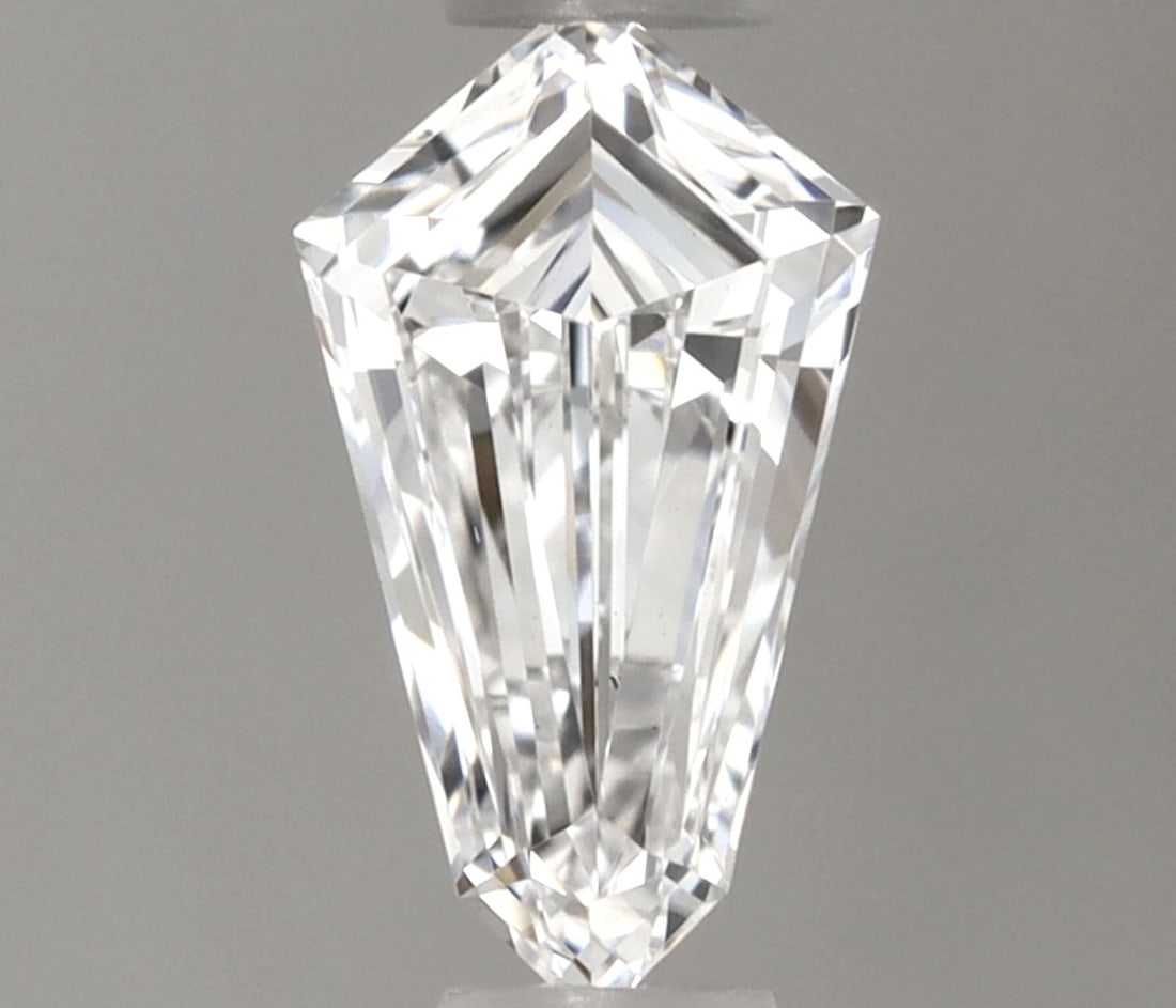 0.22ct E VVS2 Loose Lab Diamond: 0.22ct E VVS2 Loose Lab Diamond A rare opportunity to own a truly unique gem, this 0.22ct E VVS2 loose lab diamond boasts exceptional clarity and color, making it a standout among diamonds. Grown in a