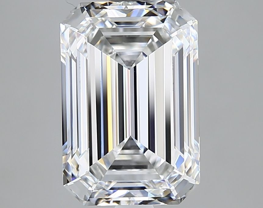 Loose Lab Diamond - IGI Emerald 3.05ct D VVS1: Loose Lab Diamond - IGI Emerald 3.05ct D VVS1 Experience the exceptional brilliance of this IGI Emerald 3.05ct D VVS1 lab-grown diamond, boasting an impressive color grade and flawless clarity. Its