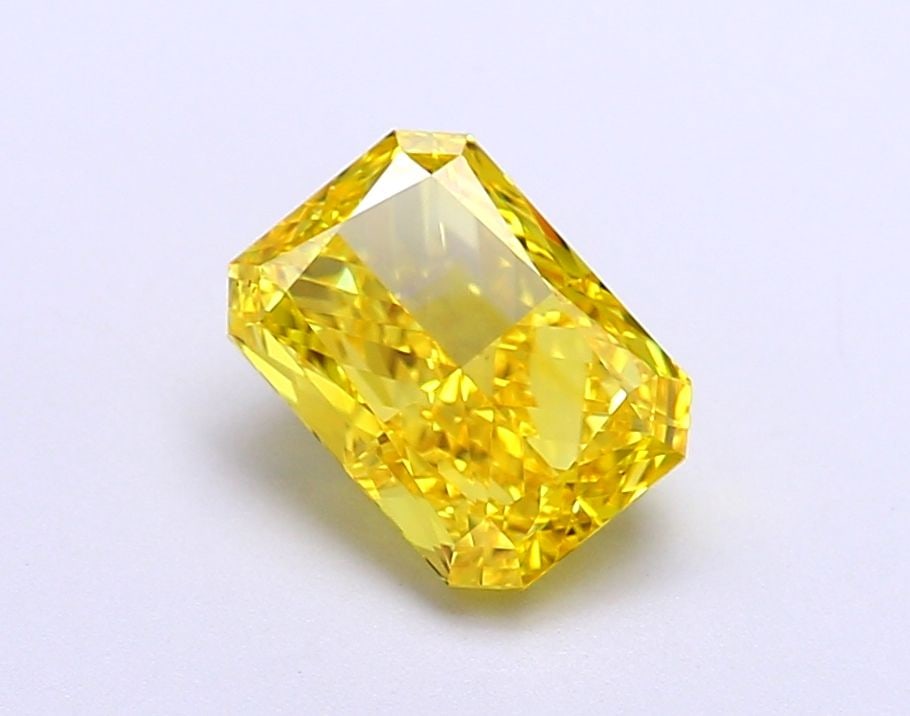 IGI Oval 1.02ct Fancy Vivid Yellow VVS2 Loose Lab Diamond: IGI Oval 1.02ct Fancy Vivid Yellow VVS2 Loose Lab Diamond Experience the brilliance of nature in this stunning 1.02ct Fancy Vivid Yellow VVS2 lab-grown diamond, certified by the International Gemologi