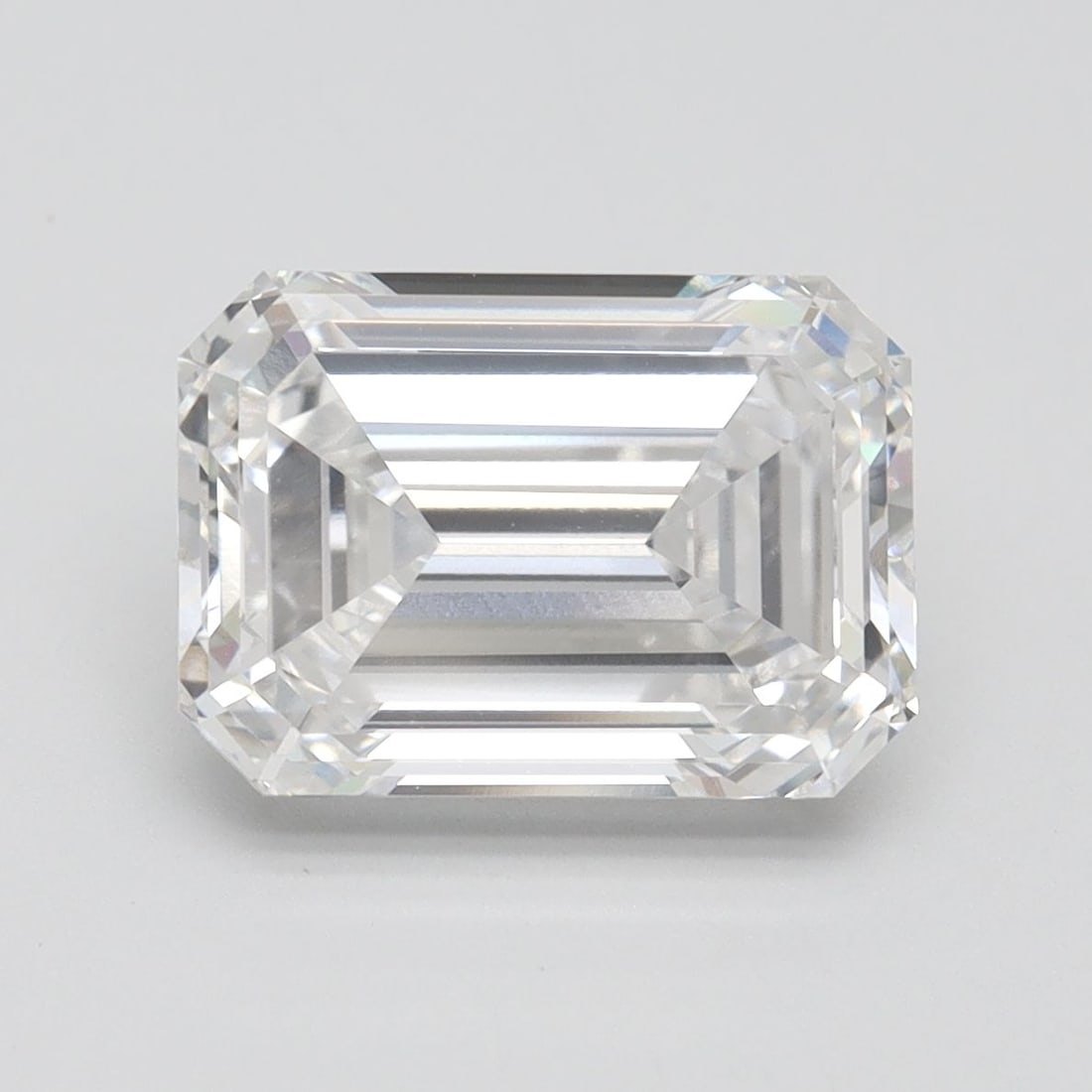 Loose Lab Diamond - IGI Emerald 4.21ct E VVS2: Loose Lab Diamond - IGI Emerald 4.21ct E VVS2 Experience the beauty of nature, redefined - this stunning 4.21ct lab-grown diamond boasts exceptional clarity with an IGI Emerald certification and a vib