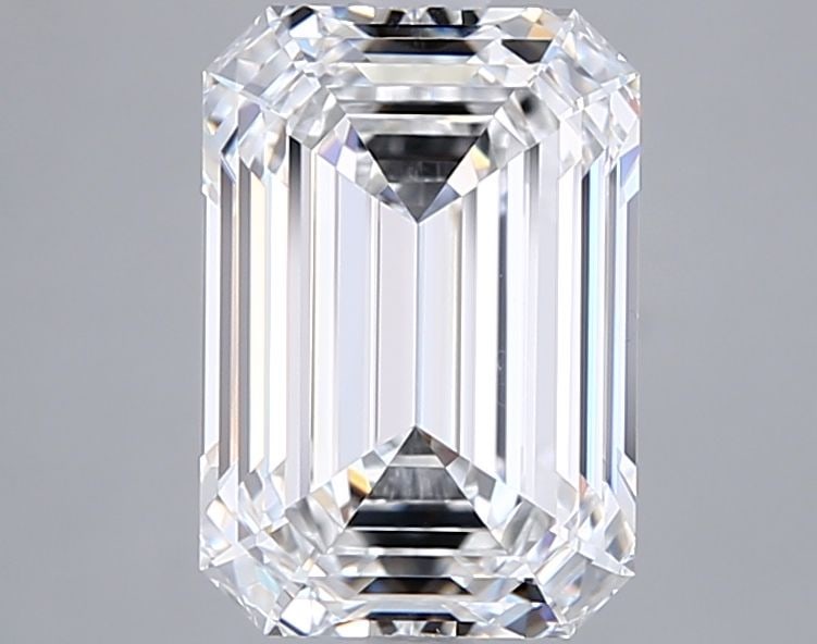 Loose Lab Diamond - GIA Emerald 3.0ct E VVS2: Loose Lab Diamond - GIA Emerald 3.0ct E VVS2 Experience the unparalleled brilliance of a lab-grown diamond, certified by the prestigious GIA as an Emerald 3.0ct E VVS2. This exceptional stone boasts a