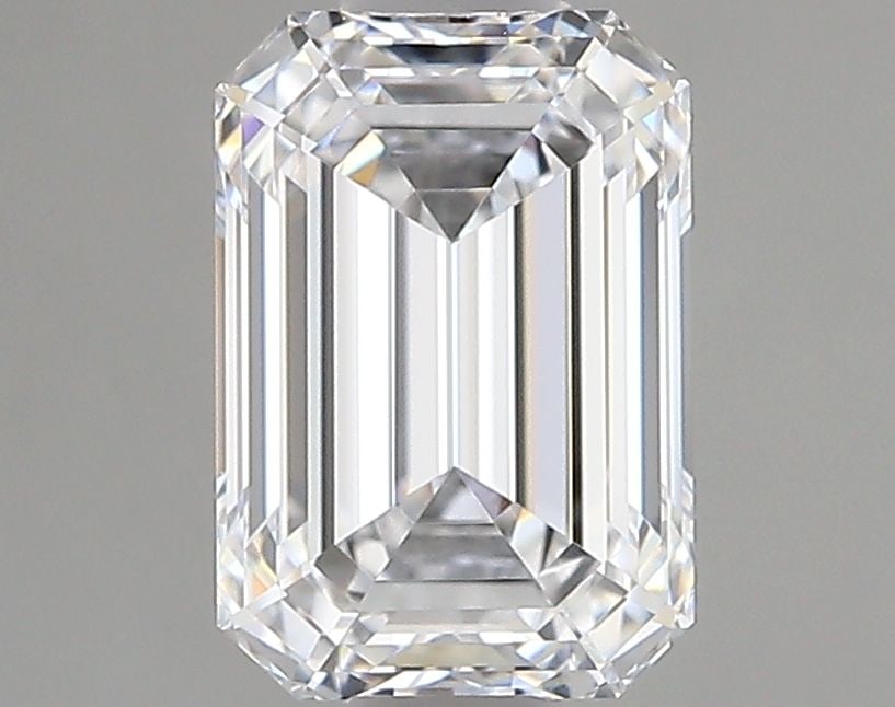 Loose Lab Diamond - IGI Emerald 1.03ct D VVS2: Loose Lab Diamond - IGI Emerald 1.03ct D VVS2 A rare and exceptional lab-grown diamond, certified by the International Gemological Institute (IGI), boasts an impressive 1.03 carat size, with a color g