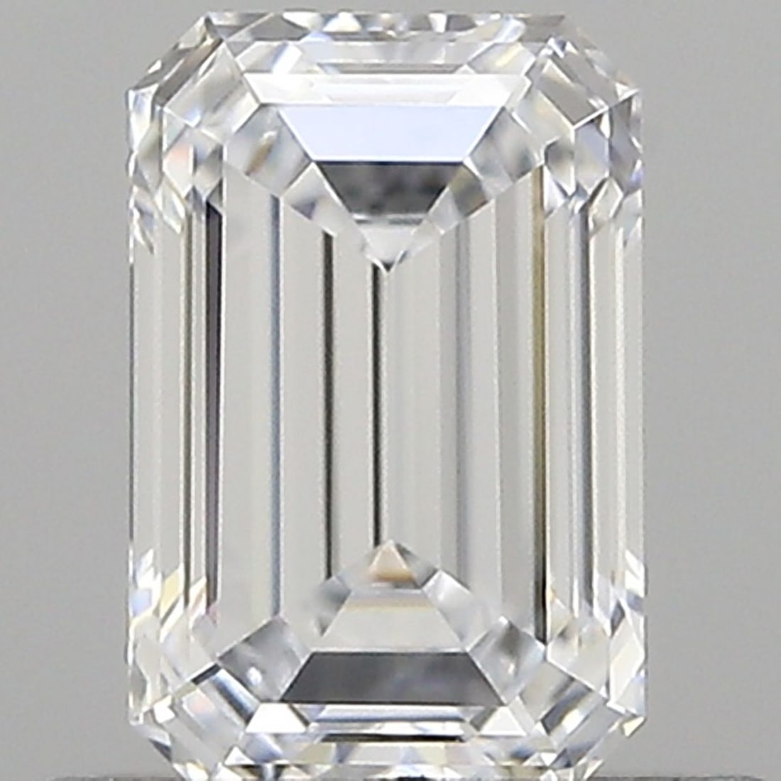Loose Lab Diamond - IGI Emerald 0.72ct E IF: Loose Lab Diamond - IGI Emerald 0.72ct E IF Experience the beauty of nature in a lab-grown diamond, certified by IGI as an Emerald cut with exceptional clarity and color. This 0.72ct stone boasts a vi