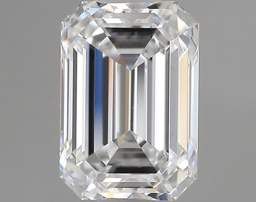 Loose Lab Diamond - IGI Emerald 1.02ct D VVS2: Loose Lab Diamond - IGI Emerald 1.02ct D VVS2 A rare and exceptional lab-grown diamond, certified by the International Gemological Institute (IGI), boasts a vibrant D color, VVS2 clarity, and EX polis