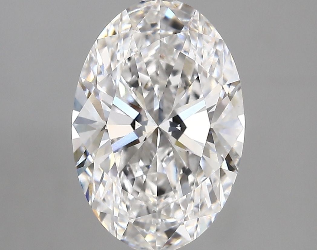 IGI Oval 3.09ct E VVS2 Loose Lab Diamond: IGI Oval 3.09ct E VVS2 Loose Lab Diamond A rare and exceptional lab-grown diamond, certified by the International Gemological Institute (IGI), boasts an impressive 3.09 carats of unparalleled brillian