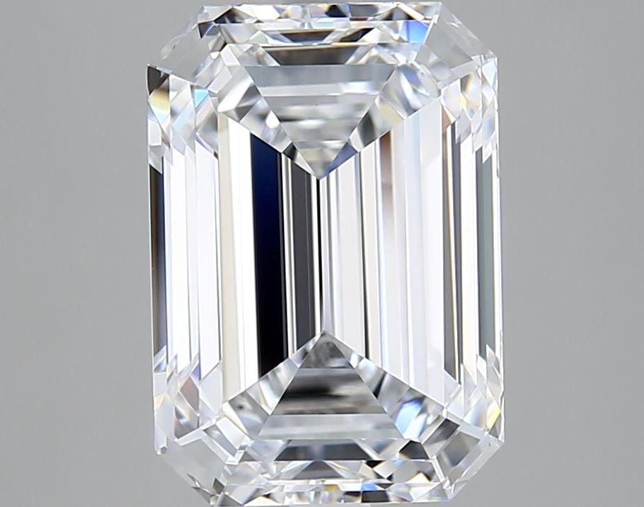 Loose Lab Diamond - IGI Emerald 5.03ct E VVS2: Loose Lab Diamond - IGI Emerald 5.03ct E VVS2 A rare and exceptional opportunity to own a genuine lab-grown diamond, certified by the International Gemological Institute (IGI) as an I VVS2 Emerald, bo