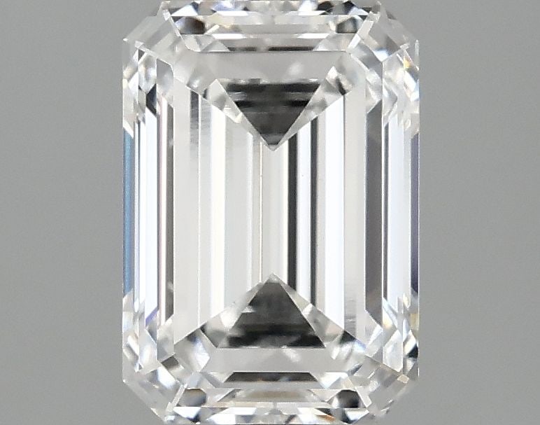Loose Lab Diamond - IGI Emerald 2.09ct D VVS2: Loose Lab Diamond - IGI Emerald 2.09ct D VVS2 A rare and exceptional emerald-cut lab diamond, certified by the International Gemological Institute (IGI), boasts a stunning D color and VVS2 clarity, ma