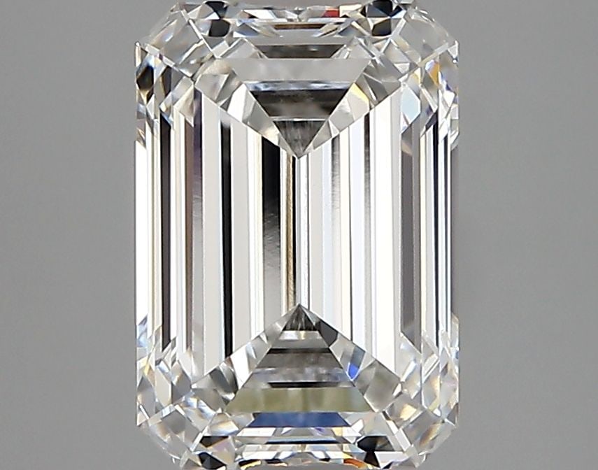 Loose Lab Diamond - IGI Emerald 2.83ct E VVS1: Loose Lab Diamond - IGI Emerald 2.83ct E VVS1 A rare and exceptional lab-grown diamond, certified by the International Gemological Institute (IGI) as an E color, VVS1 clarity, and boasting an EX polis