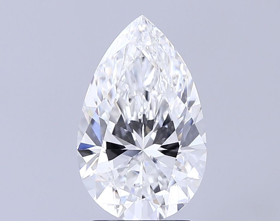 Loose Lab Diamond - IGI Pear 2.77ct E VVS2: Loose Lab Diamond - IGI Pear 2.77ct E VVS2 A stunning lab-grown pear-shaped diamond, certified by the International Gemological Institute (IGI) as E color and VVS2 clarity, boasts exceptional cut, pol