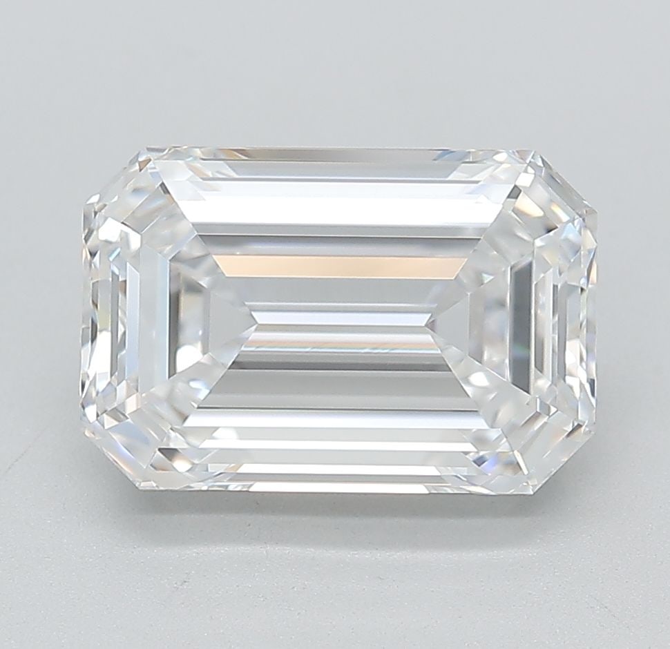 Loose Lab Diamond - IGI Emerald 3.66ct D IF: Loose Lab Diamond - IGI Emerald 3.66ct D IF Experience the brilliance of nature, redefined. This exquisite lab-grown diamond boasts exceptional clarity (IF) and color (D), with an impressive 3.66 cara
