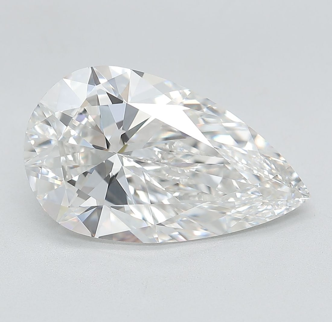 Loose Lab Diamond - IGI Pear 5.63ct E VVS2: Loose Lab Diamond - IGI Pear 5.63ct E VVS2 A rare and exceptional loose lab diamond, certified by the International Gemological Institute (IGI), boasts an impressive 5.63 carats of unparalleled brilli