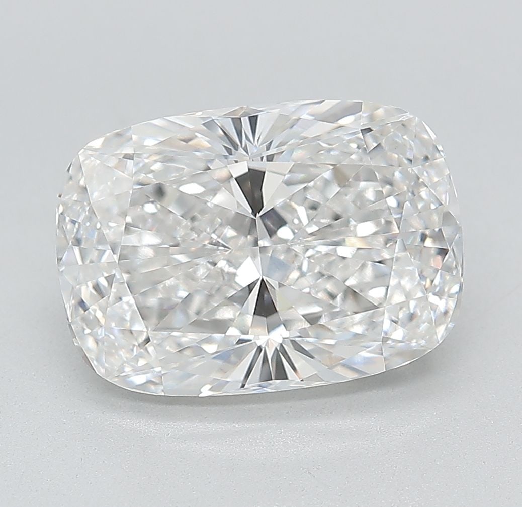 IGI Cushion Modified 4.06ct E VVS2 Loose Lab Diamond: IGI Cushion Modified 4.06ct E VVS2 Loose Lab Diamond Experience the brilliance of a lab-grown diamond, certified by the International Gemological Institute (IGI) as a flawless VVS2 E color, 4.06ct cus