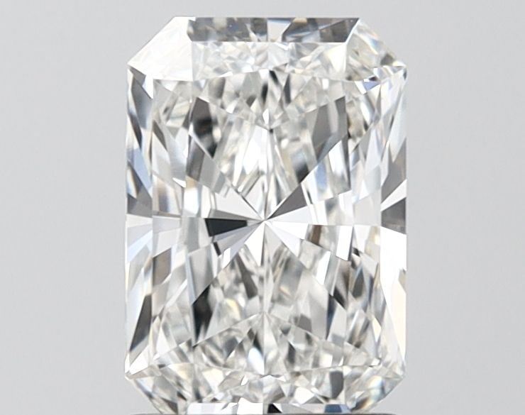 IGI Radiant 1.57ct E VVS2 Loose Lab Diamond: IGI Radiant 1.57ct E VVS2 Loose Lab Diamond Experience the brilliance of nature without the environmental impact - this exceptional 1.57ct IGI Radiant lab diamond boasts an impressive EX symmetry, EX