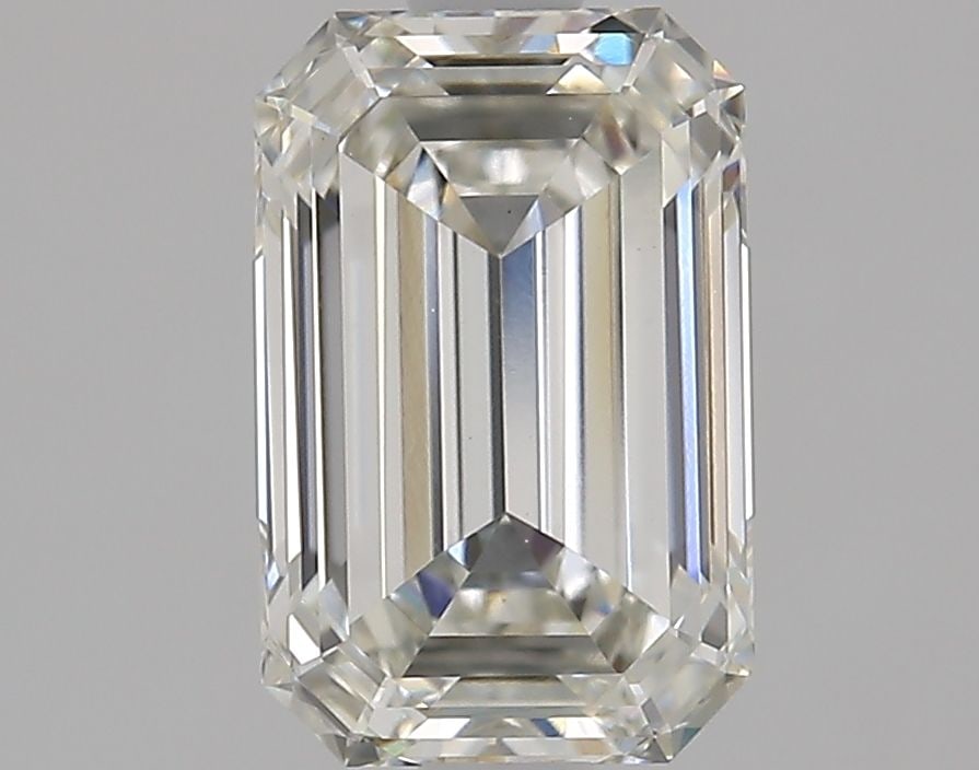 Loose Lab Diamond - IGI Emerald 1.61ct G VVS2: Loose Lab Diamond - IGI Emerald 1.61ct G VVS2 Experience the beauty of nature in a lab-grown diamond, certified by the International Gemological Institute (IGI) as a stunning 1.61ct G VVS2 emerald-cut