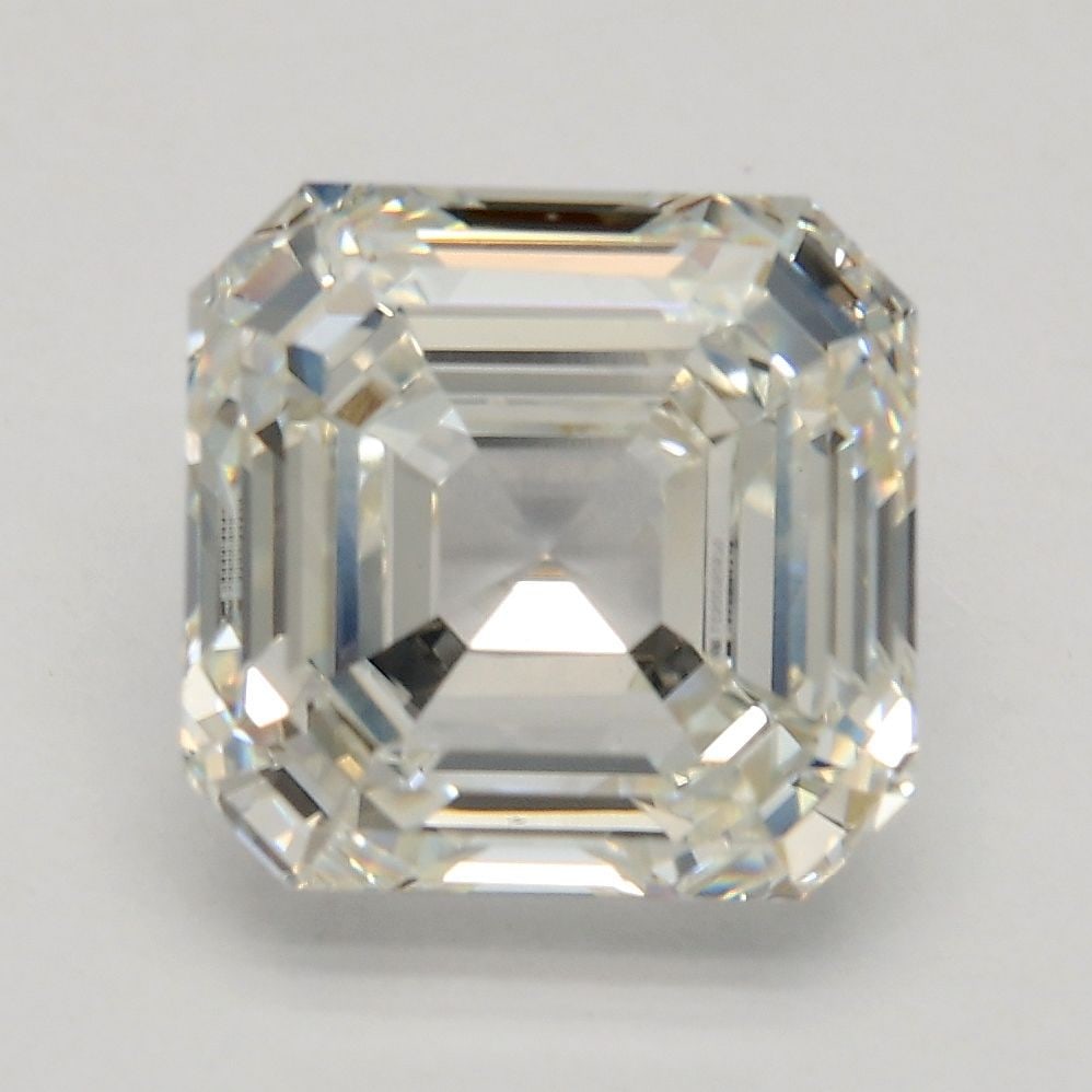 IGI Asscher 3.01ct H VVS2 Loose Lab Diamond: IGI Asscher 3.01ct H VVS2 Loose Lab Diamond Experience the brilliance of nature, without the environmental impact, with this stunning 3.01ct IGI Asscher-cut lab diamond. Certified VVS2 clarity and EX