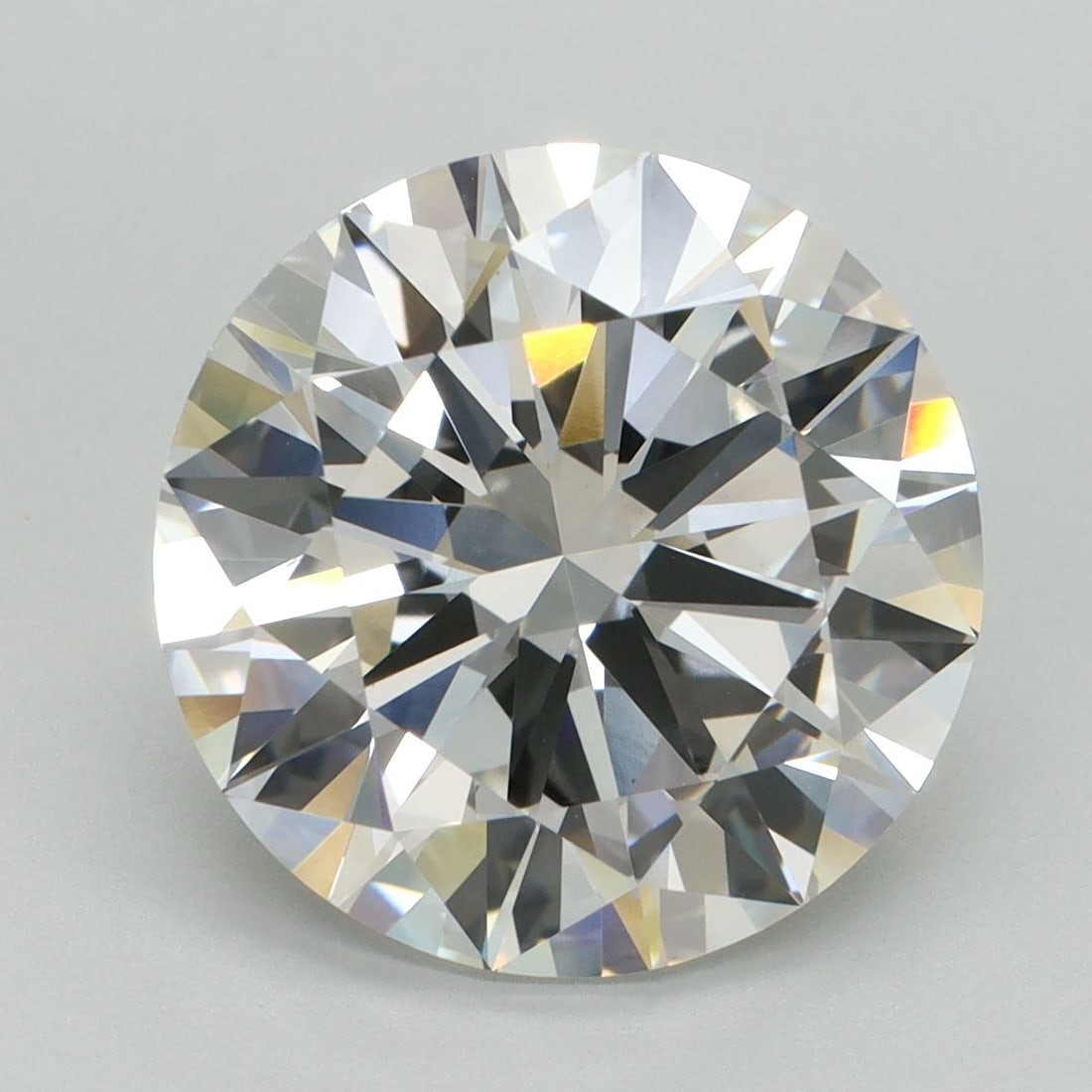 IGI Round 6.05ct F VVS2 Loose Lab Diamond: IGI Round 6.05ct F VVS2 Loose Lab Diamond A rare opportunity to own a genuine lab-grown diamond, certified by the International Gemological Institute (IGI), this 6.05ct F VVS2 Round brilliant cut ston