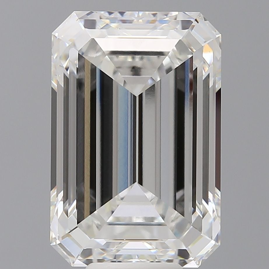 Loose Lab Diamond - IGI Emerald 10.6ct E VVS2: Loose Lab Diamond - IGI Emerald 10.6ct E VVS2 Experience the unparalleled brilliance of a lab-grown diamond, certified by IGI as an Emerald 10.6ct E VVS2. This exceptional gem boasts a vibrant color a