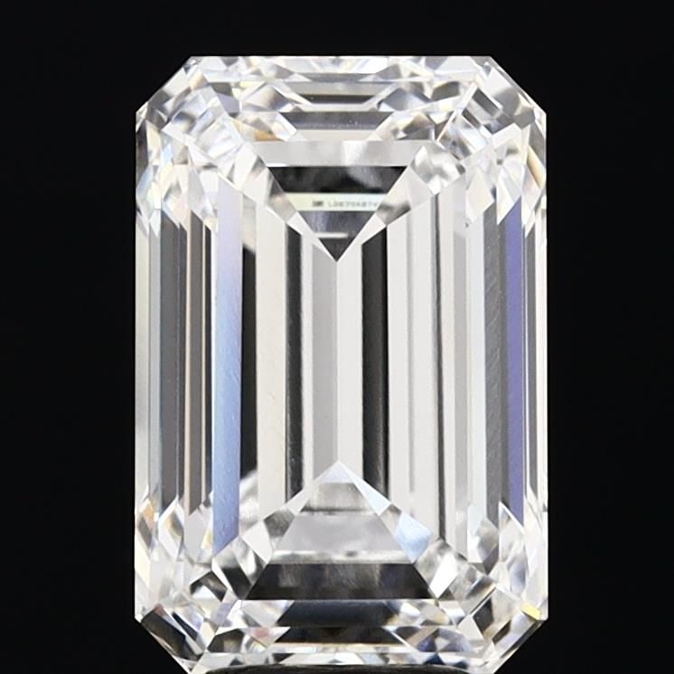 Loose Lab Diamond - IGI Emerald 6.01ct E VVS1: Loose Lab Diamond - IGI Emerald 6.01ct E VVS1 Experience the beauty of a lab-grown diamond, certified by IGI as an exceptional 6.01ct Emerald VVS1, boasting impressive EX polish and symmetry. This rar