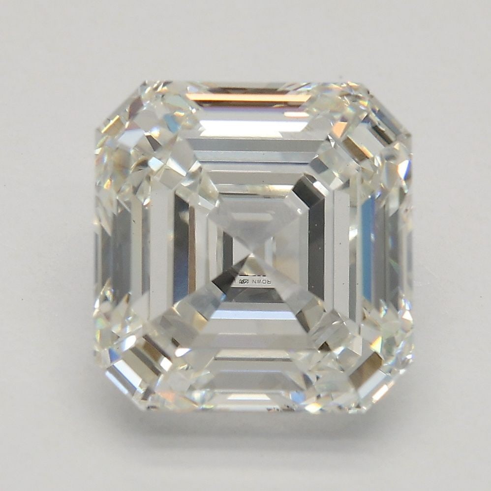 Loose Lab Diamond - IGI Asscher 3.05ct H VVS2: Loose Lab Diamond - IGI Asscher 3.05ct H VVS2 A rare and exceptional lab-grown diamond, certified by the International Gemological Institute (IGI), boasts a stunning 3.05ct Asscher cut with a vibrant