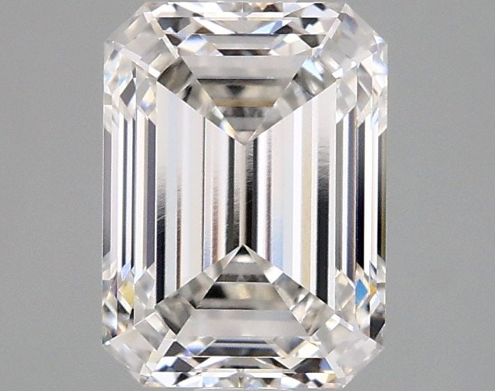 Loose Lab Diamond - IGI Emerald 2.09ct G VVS2: Loose Lab Diamond - IGI Emerald 2.09ct G VVS2 A rare and exceptional lab-grown diamond, certified by the International Gemological Institute (IGI), boasts a vibrant G color and VVS2 clarity, making it