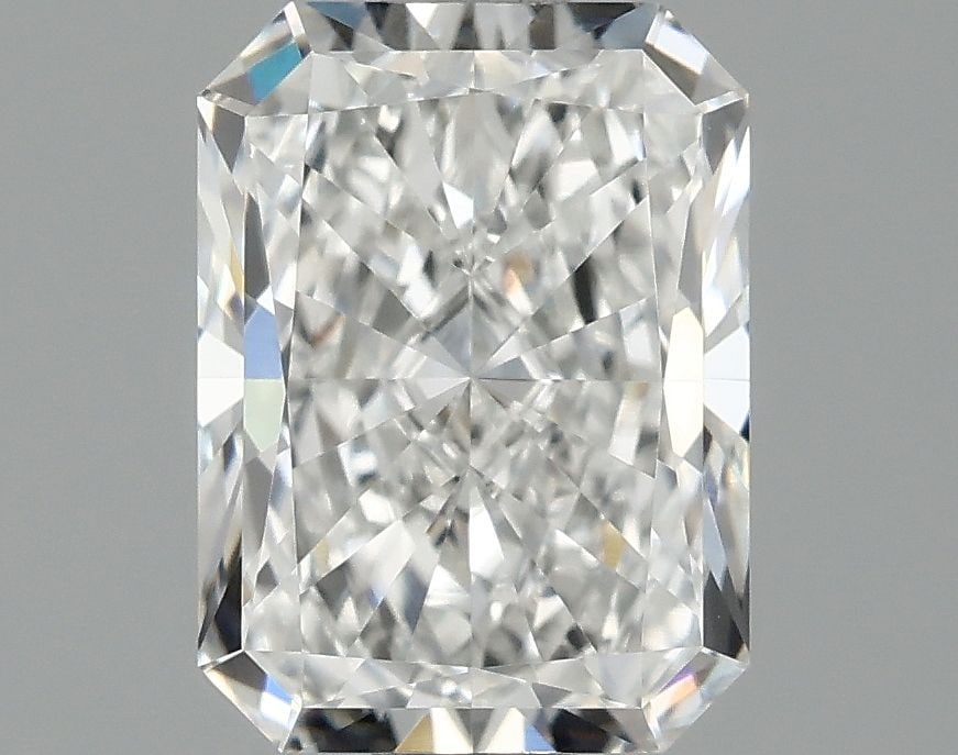IGI Radiant 1.42ct E VVS2 Loose Lab Diamond: IGI Radiant 1.42ct E VVS2 Loose Lab Diamond Experience the brilliance of nature, minus the mining process, with this stunning IGI Radiant cut lab diamond. With its exceptional clarity (VVS2) and color