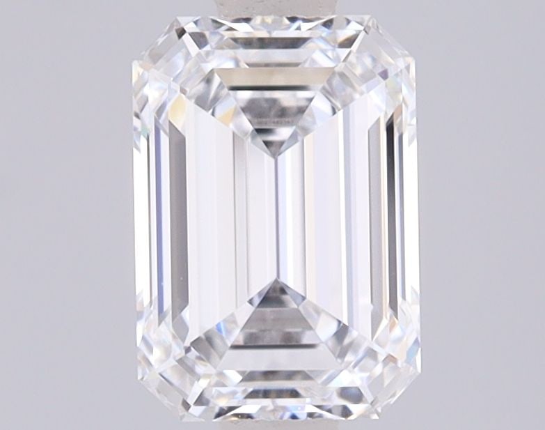 Loose Lab Diamond - IGI Emerald 1.55ct D IF: Loose Lab Diamond - IGI Emerald 1.55ct D IF A stunning lab-grown diamond, certified by the International Gemological Institute (IGI), boasts exceptional clarity and color. This 1.55 carat IGI Emerald