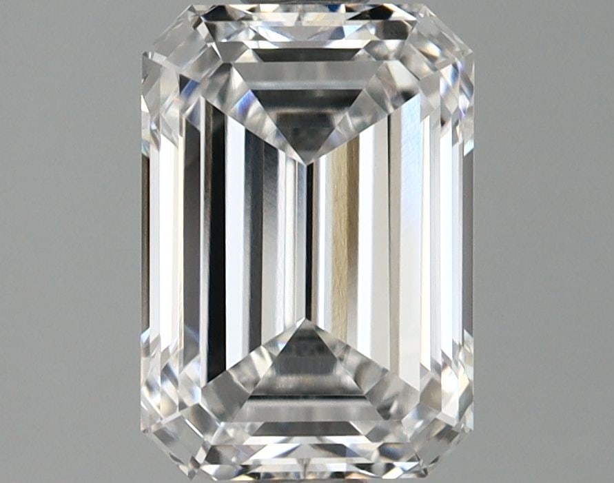 Loose Lab Diamond - IGI Emerald 1.69ct E VVS1: Loose Lab Diamond - IGI Emerald 1.69ct E VVS1 A rare and exceptional loose lab diamond, certified by the International Gemological Institute (IGI) as an E color, VVS1 clarity gemstone with EX polish a