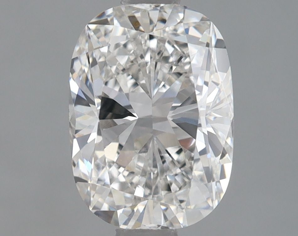Loose Lab Diamond - IGI Cushion Brilliant 1.51ct G VVS2: Loose Lab Diamond - IGI Cushion Brilliant 1.51ct G VVS2 A stunning lab-grown diamond, certified by the International Gemological Institute (IGI), boasts exceptional clarity and color, with a vibrant G