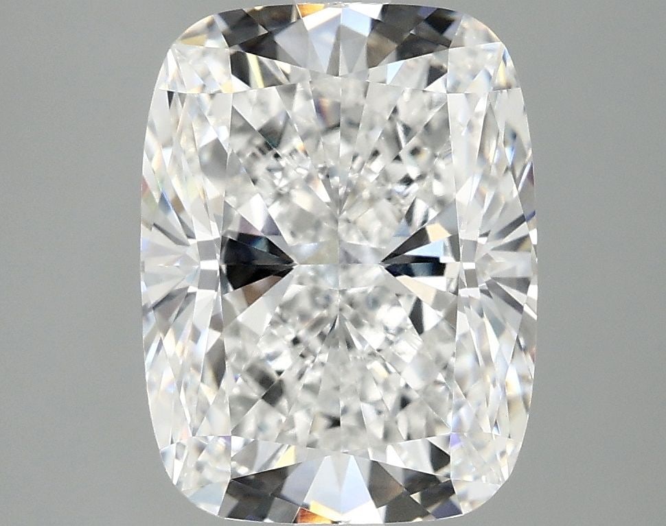 IGI Cushion Modified 4.1ct E VVS2 Loose Lab Diamond: IGI Cushion Modified 4.1ct E VVS2 Loose Lab Diamond Experience the exceptional quality of this 4.1ct IGI-certified lab-grown diamond, boasting an impressive E color and VVS2 clarity for unparalleled b