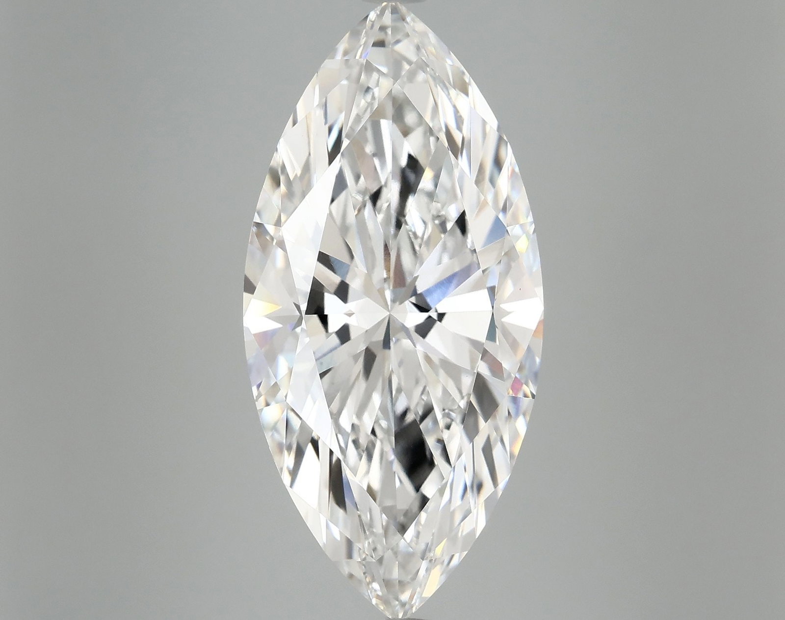 IGI Marquise 9.04ct F VVS2 Loose Lab Diamond: IGI Marquise 9.04ct F VVS2 Loose Lab Diamond A rare and exceptional lab-grown diamond, certified by the International Gemological Institute (IGI), boasts an impressive 9.04 carats of flawless VVS2 cla