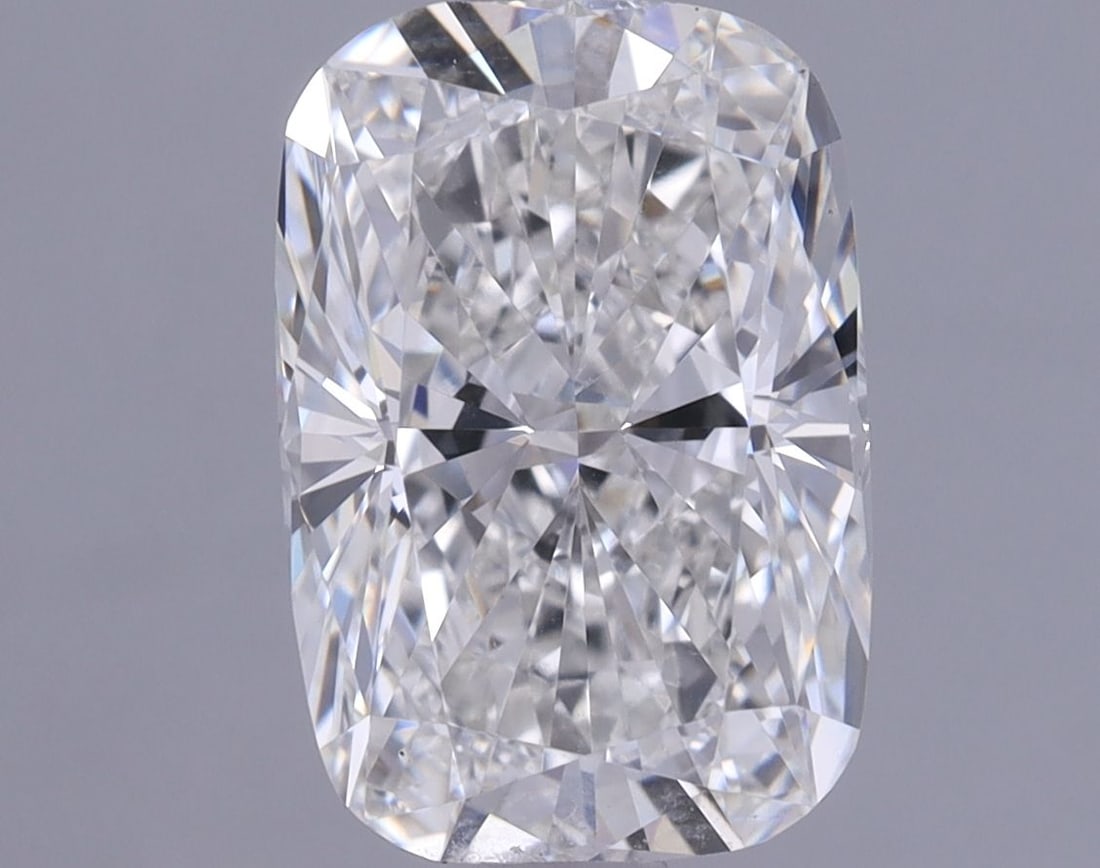 Loose Lab Diamond - IGI Cushion Brilliant 1.83ct G VVS2: Loose Lab Diamond - IGI Cushion Brilliant 1.83ct G VVS2 A stunning lab-grown diamond, certified by the International Gemological Institute (IGI), boasts exceptional clarity and color. This 1.83ct cush