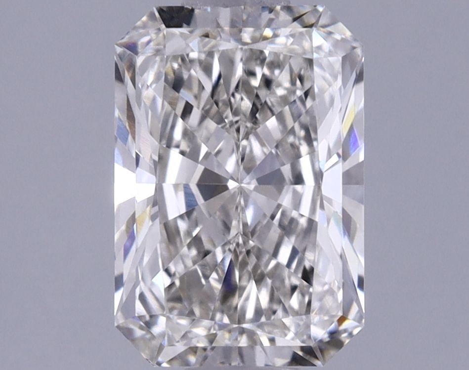 IGI Radiant 1.1ct G VVS2 Loose Lab Diamond: IGI Radiant 1.1ct G VVS2 Loose Lab Diamond Experience the brilliance of a lab-grown diamond, certified by IGI as a radiant G VVS2, this 1.1ct gem shines with exceptional clarity and cut quality,